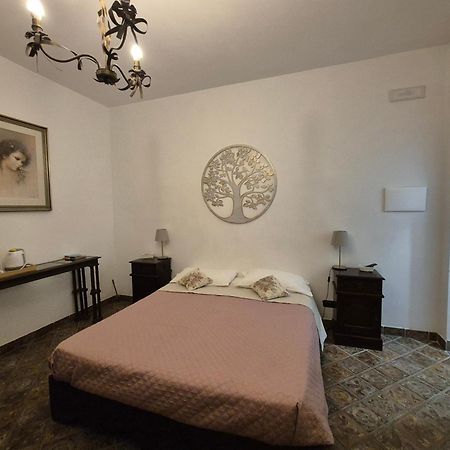 アジェーロラ La Cicogna Bed & Breakfast エクステリア 写真