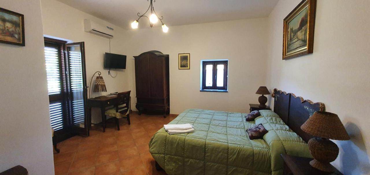 アジェーロラ La Cicogna Bed & Breakfast 部屋 写真